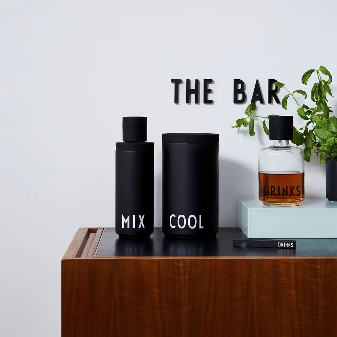 ASIAKASPALAUTUS - Design Letter Cooleri