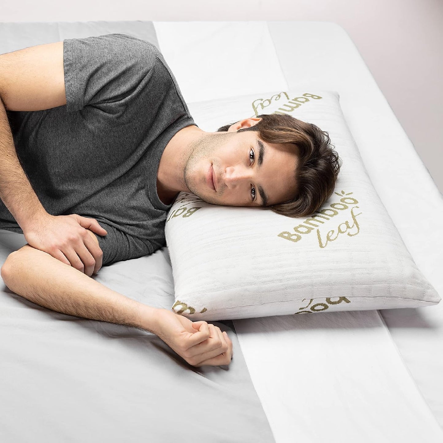 ASIAKASPALAUTUS - Ergonominen tyyny