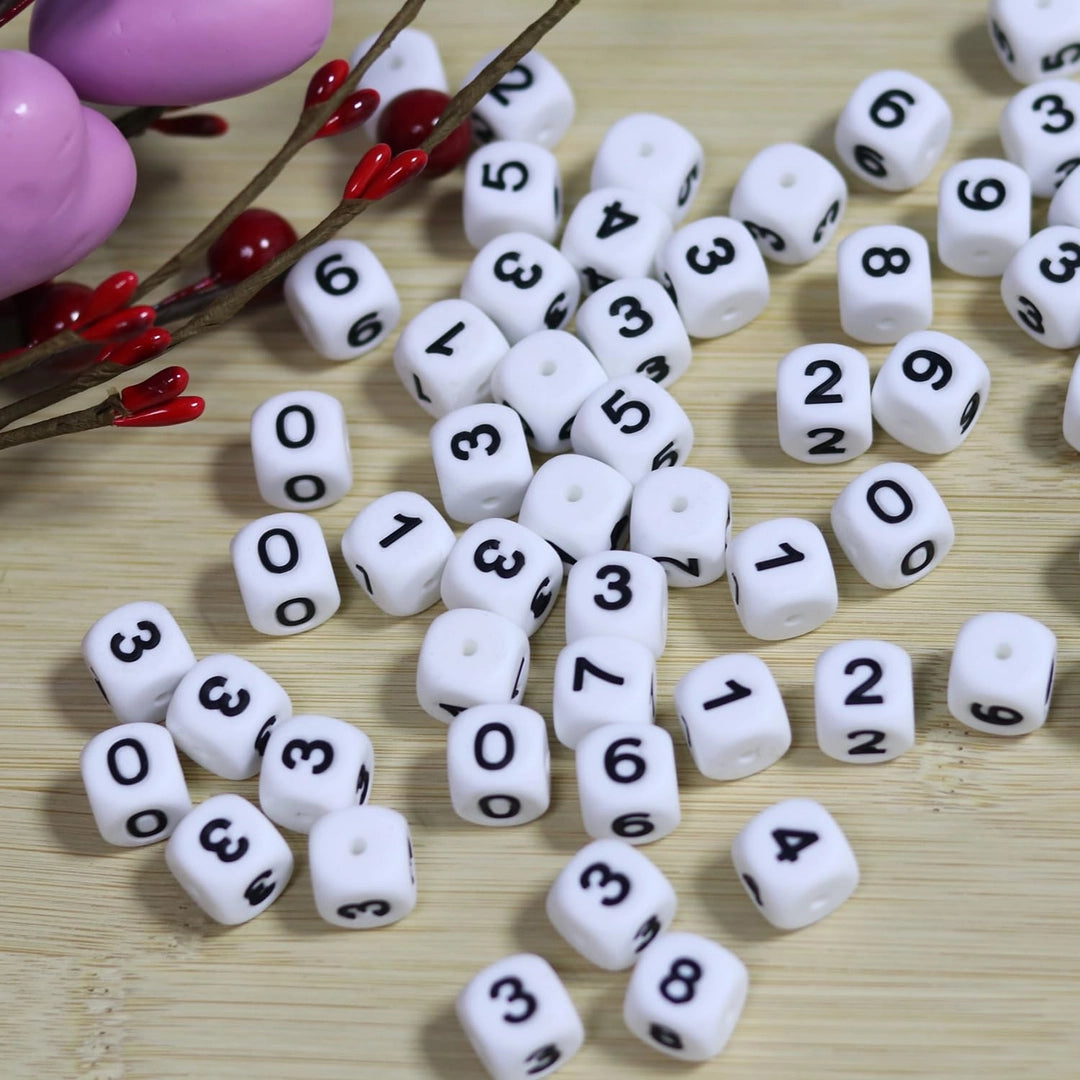 ASIAKASPALAUTUS - DIY Silikonhelmet 50 kpl