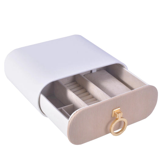 ASIAKASPALAUTUS - Korurasia