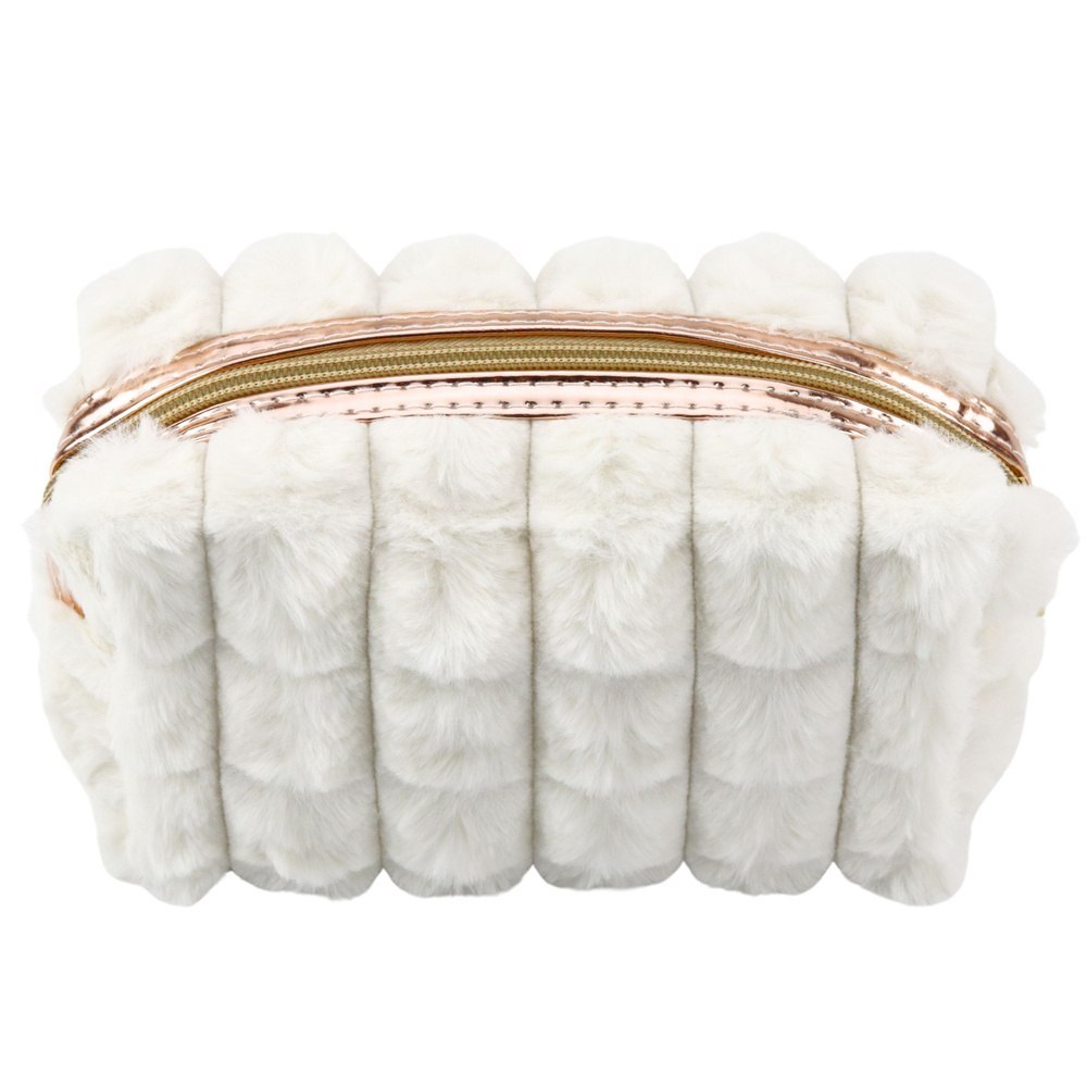 ASIAKASPALAUTUS - Kosmetiikkalaukku