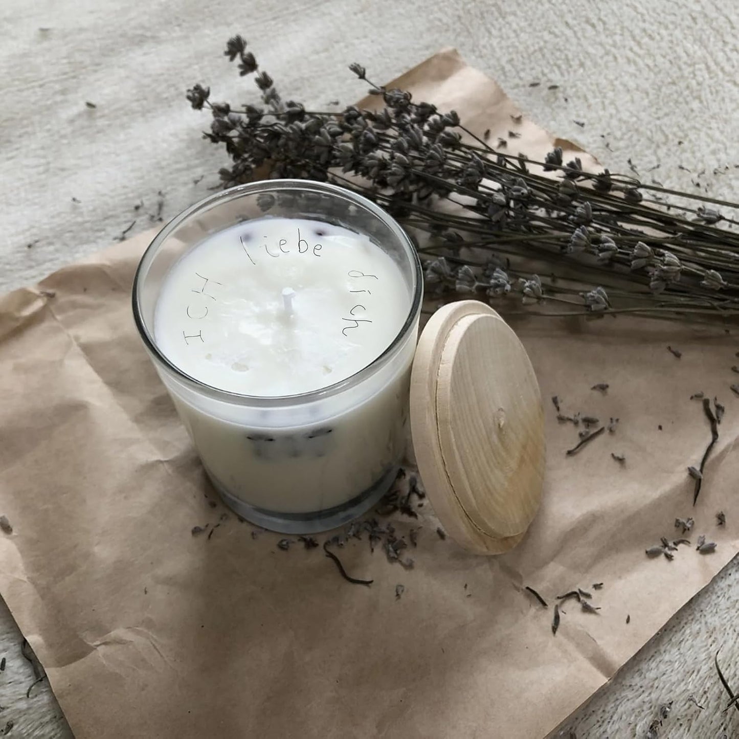 ASIAKASPALAUTUS - DIY Kynttilöiden valmistussetti