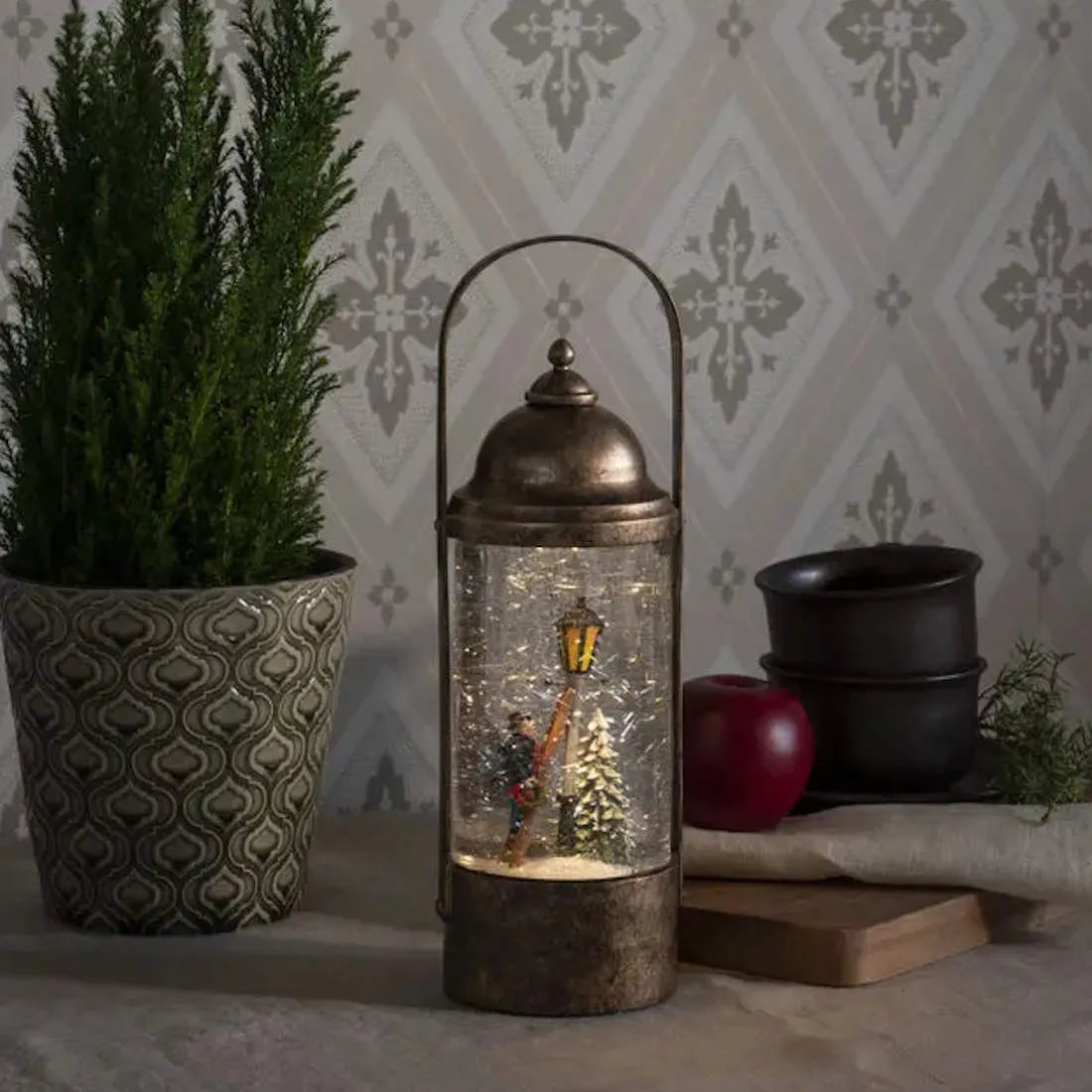 ASIAKASPALAUTUS - LED-koriste (lumisade-efekti)