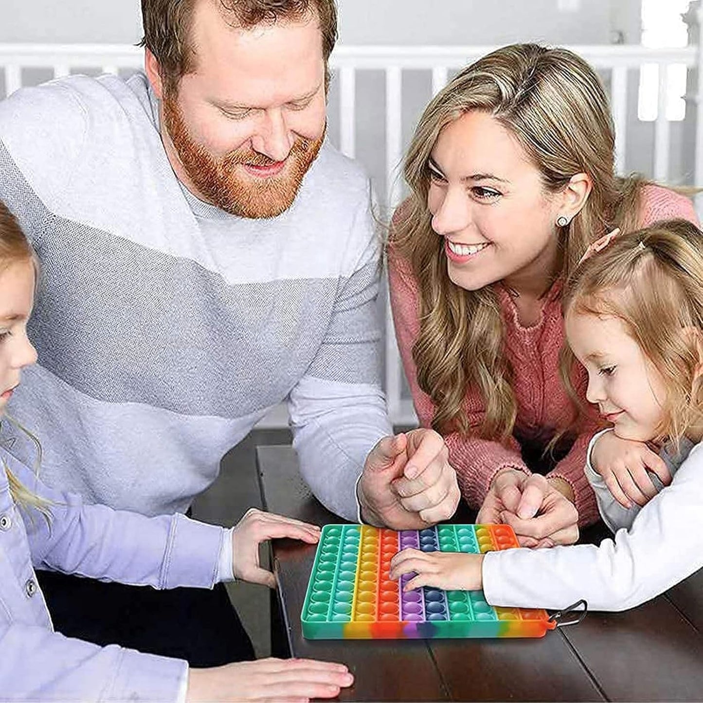 ASIAKASPALAUTUS - Lasten pop-it -lelu