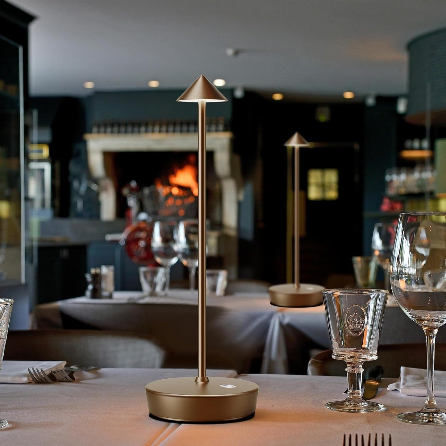 ASIAKASPALAUTUS - LED-valaisin 2 kpl (ladattava)