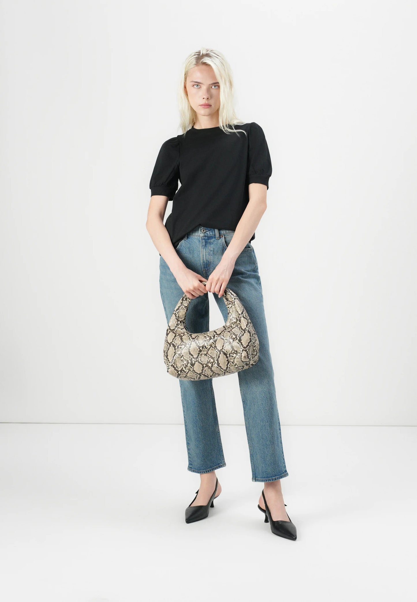 ASIAKASPALAUTUS - Naisten t-paita Vero Moda (XS)